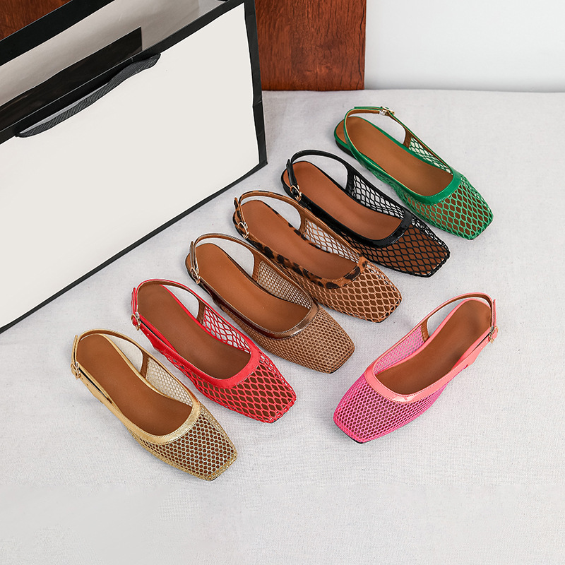 Women Bags And Shoes - Klapki z siateczki z kwadratowym noskiem,