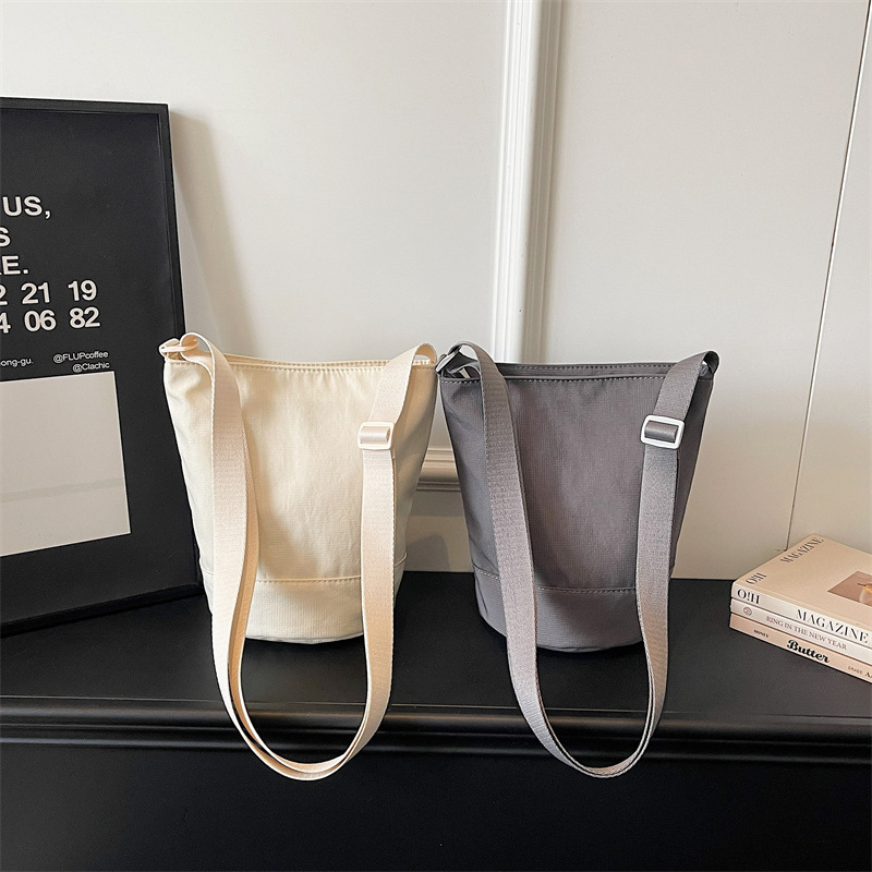 Torba typu bucket tote z własn – Women Bags Logo recenzja i cena