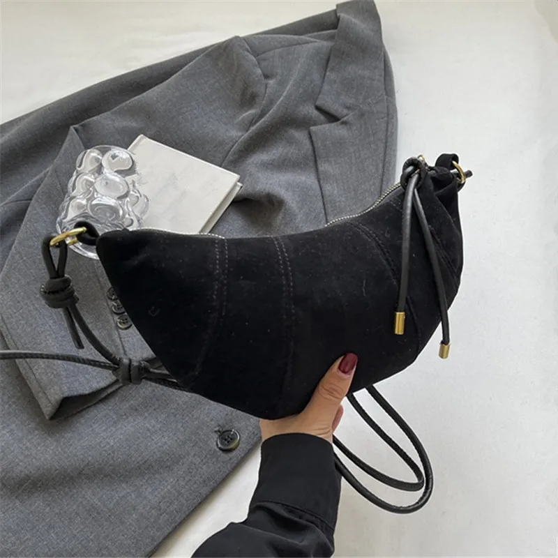 Aksamitna Torba na Ramię z Zam – Women Bags Manufacturer recenzja i cena