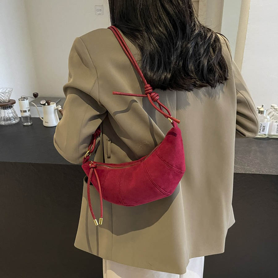 Aksamitna Torba na Ramię z Zam – Women Bags Manufacturer recenzja i cena